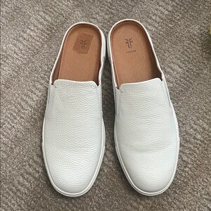 Brand New Frye Ivy White Leather Women’s Slip On Mules